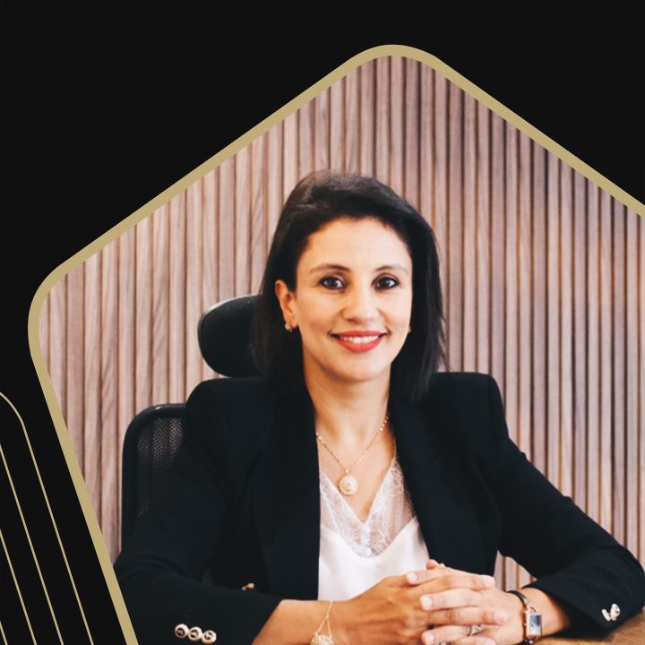 Salwa Bousfiha: ce que l’entrepreneuriat doit à l’écoute - Les Invités de Heure Essentielle -
                    Luxe radio