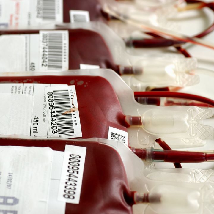 Transfusion sanguine : peut-on parler de pénurie ? - Avec Ou Sans Parure -
                    Luxe radio