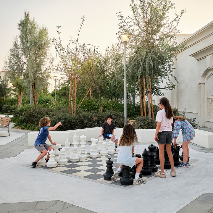 Repenser la ville pour les filles - Architecture -
                    Luxe radio