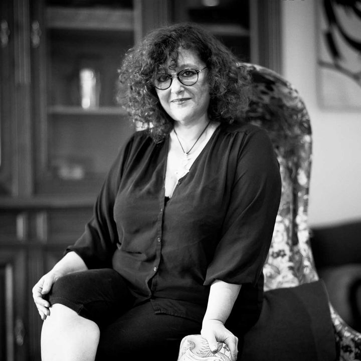 Bahaa Trabelsi fait du coquelicot un symbole de résistance - Littérature -
                    Luxe radio