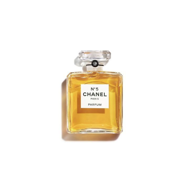 Chanel N°5 fête ses 100 ans et s’offre deux timbres - Le Journal du Luxe -
                    Luxe radio