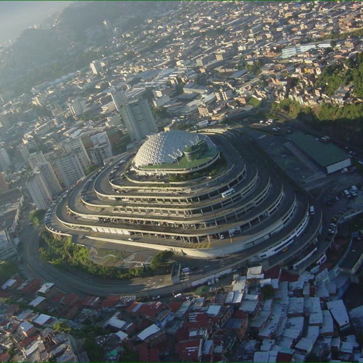 Hélicoïde : du rêve architectural à l’un des symboles les plus sombres d'un pays ! - Architecture -
                    Luxe radio
