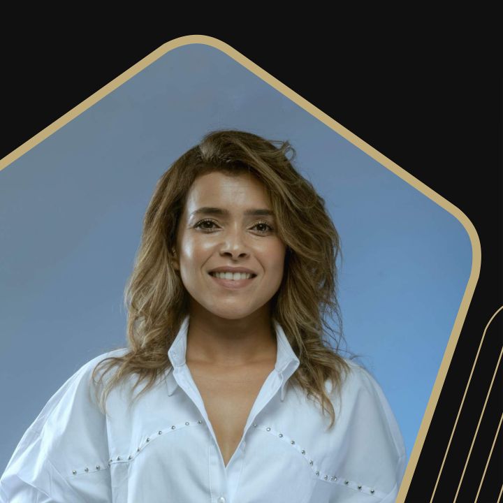 Comment aider les leaders à transformer leurs faiblesses en force ? Avec Damia El Hammouli, coach en leadership - Spotlight -
                    Luxe radio