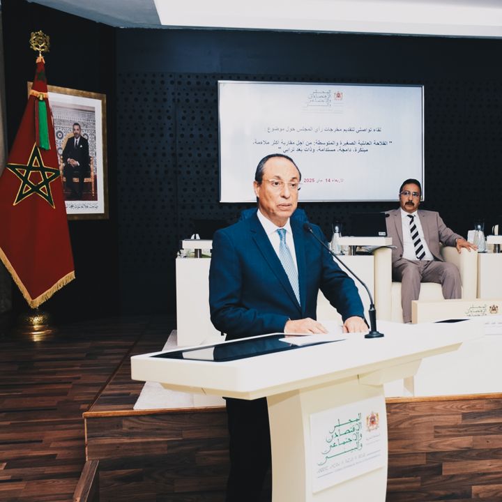 Comment faire de l’agriculture familiale une priorité stratégique ? - Écho Entreprises -
                    Luxe radio