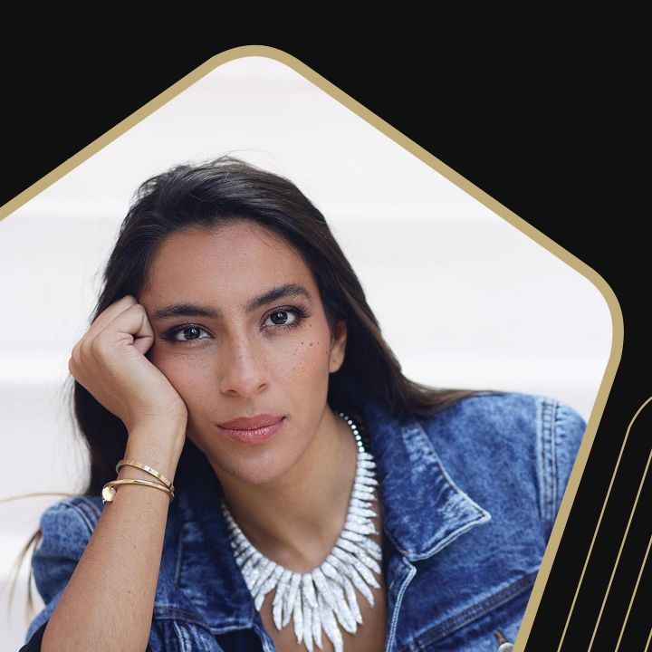 Retour sur le parcours d’Asmaa El Arabi. Avec Asmaa El Arabi, humoriste - Spotlight -
                    Luxe radio