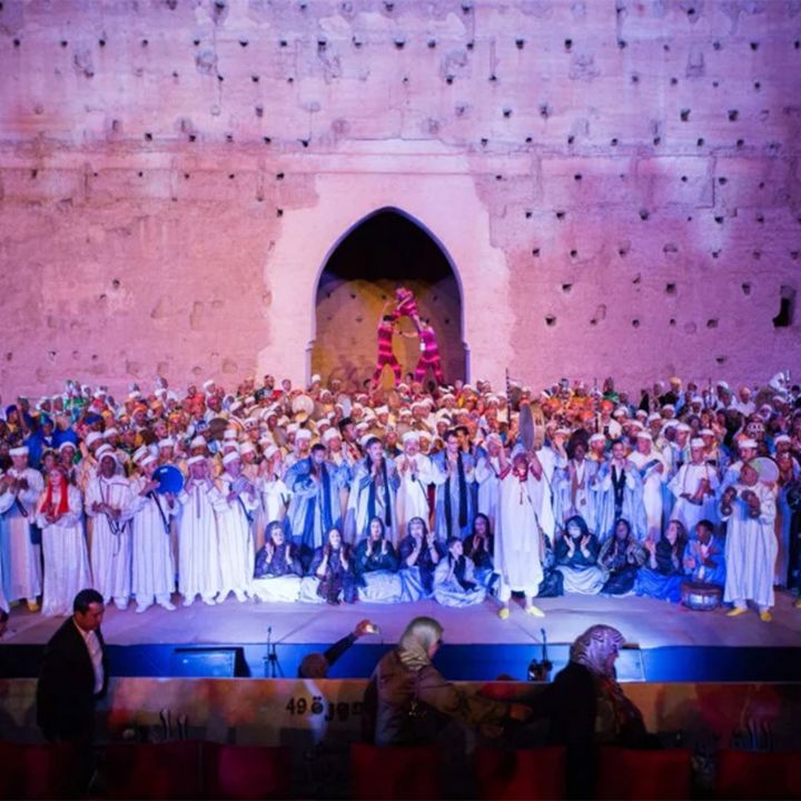 Le marché de l’art dans le Golf rattrapé par la guerre. - Le Journal des Arts -
                    Luxe radio