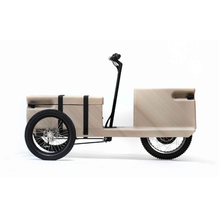 Tricycle imprimé - Design -
                    Luxe radio